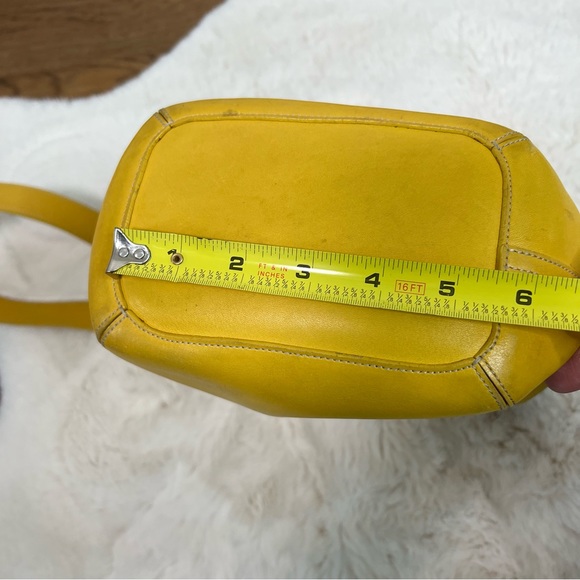 COACH Vintage Soho Leather Duffle Bag in Yellow #9186 - Picture 16 of 17